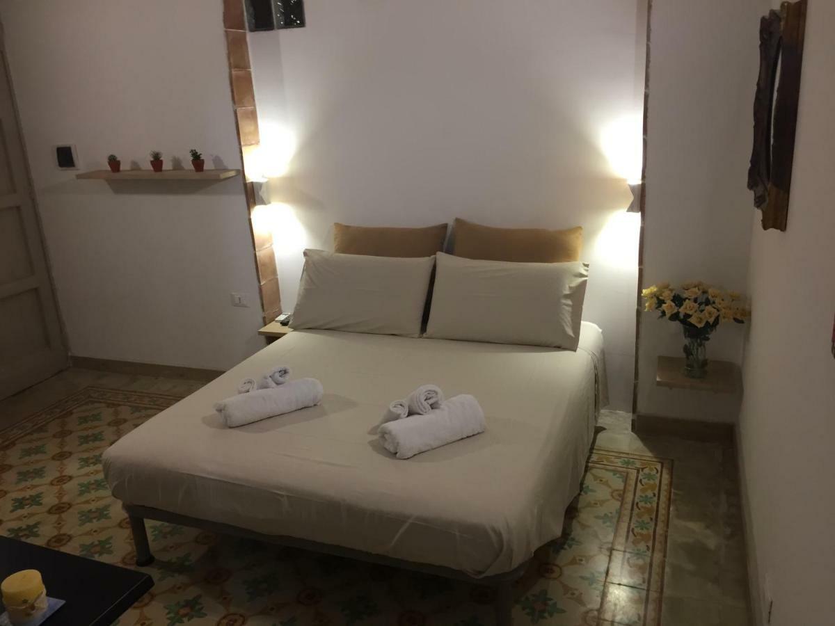 Al Civico 9 Apartamento Trapani Exterior foto